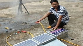 Máy phun năng lượng mặt trời