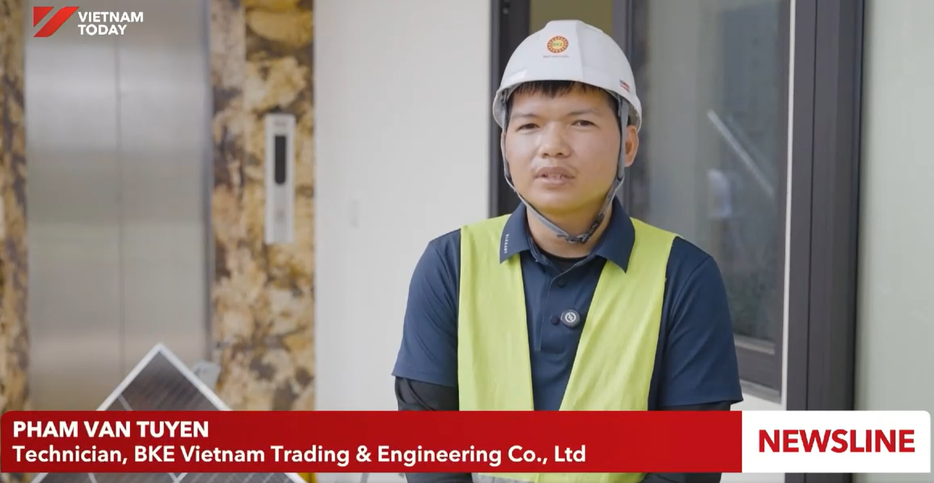 điện mặt trời ban công