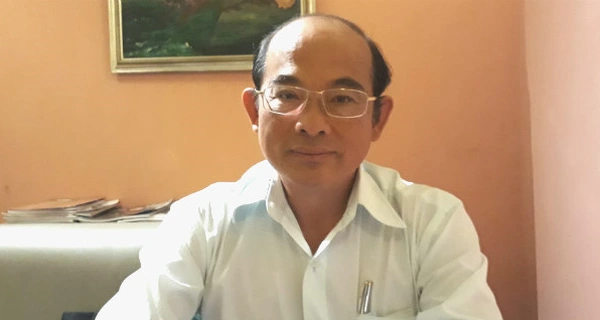 GS.Từ Trung Chấn, người biến cát thành năng lượng mặt trời