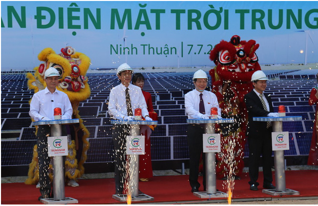 Nhà máy điện mặt trời lớn nhất Việt Nam được khởi công xây dựng tại tỉnh Ninh Thuận